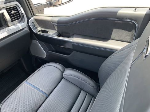 New 2025 Ford F350 Platinum w/ FX4 Off-Road Package image 17