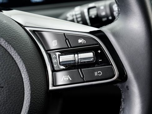 Used 2024 Kia Seltos EX image 14