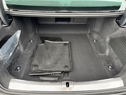 Used 2025 Audi S8 w/ Executive Package AWD/4WD image 9