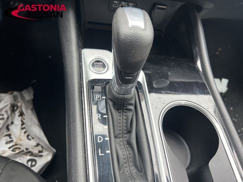 Used 2024 Nissan Altima 2.5 SV image 40