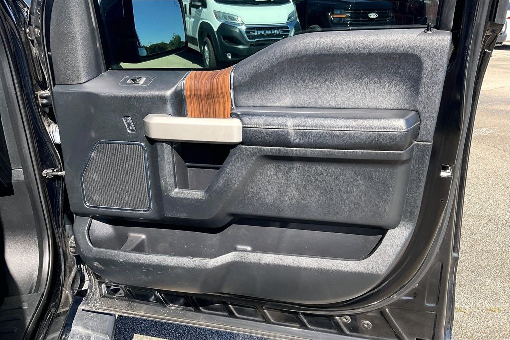 Used 2016 Ford F150 Lariat AWD/4WD image 23
