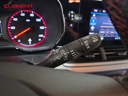 Used 2025 Chevrolet Trax RS image 15