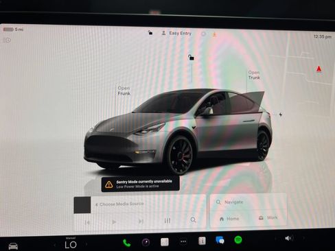 Used 2023 Tesla Model Y Performance AWD/4WD image 9