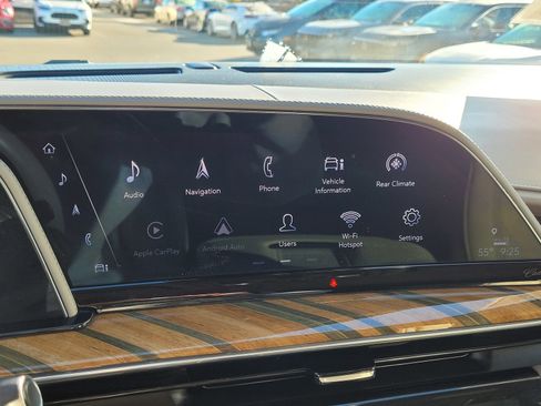 Used 2021 Cadillac Escalade Sport Platinum image 21