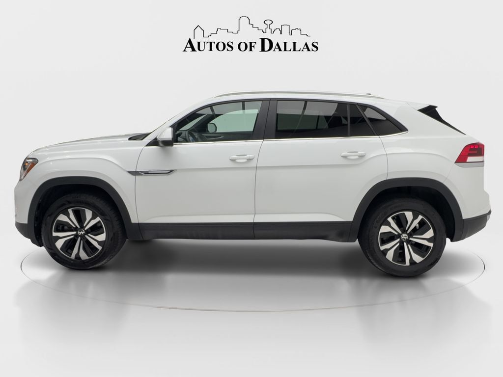 Used 2024 Volkswagen Atlas Cross Sport SE FWD image 6