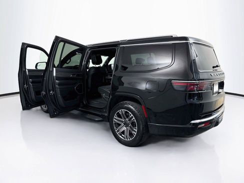 Used 2024 Jeep Wagoneer Series II w/ Flexible Seating Group RWD image 40