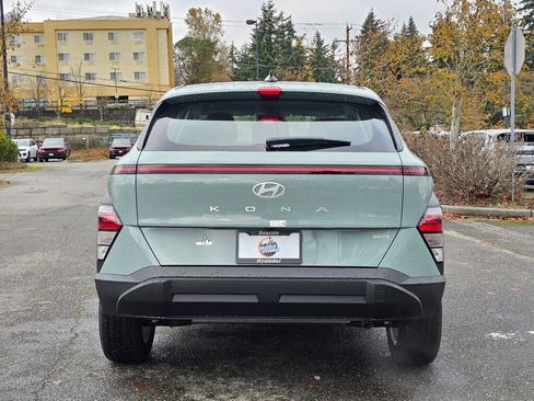 New 2026 Hyundai Kona SE image 6