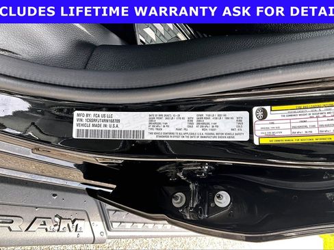 Used 2024 RAM 1500 Laramie AWD/4WD image 30