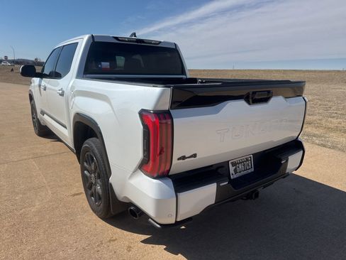 Used 2024 Toyota Tundra Platinum image 3