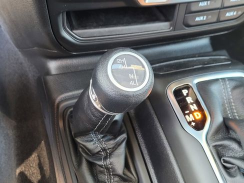 New 2026 Jeep Gladiator Sport image 18