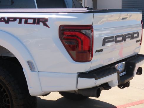 Used 2025 Ford F150 Raptor AWD/4WD image 15
