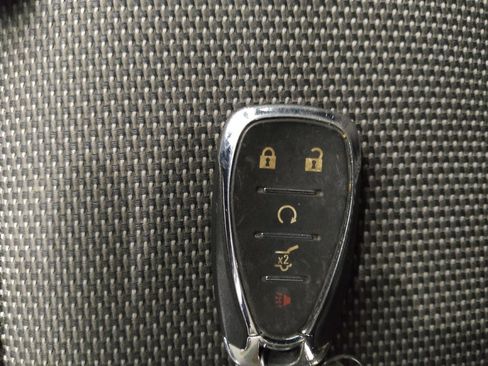 Used 2020 Chevrolet Traverse LT AWD/4WD image 32