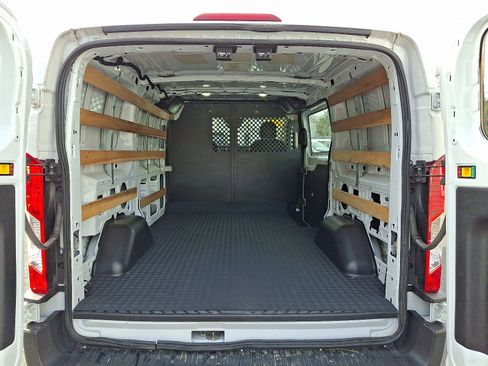 Used 2024 Ford Transit 250 Low Roof w/ Exterior Upgrade Package image 26