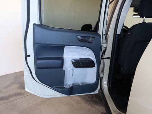 New 2025 Ford Maverick XLT w/ XLT Luxury Package image 38