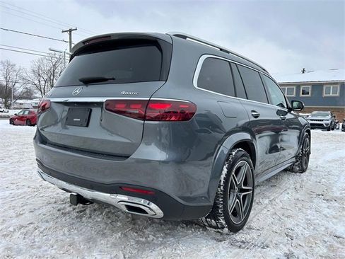 Used 2024 Mercedes-Benz GLS 450 4MATIC image 6