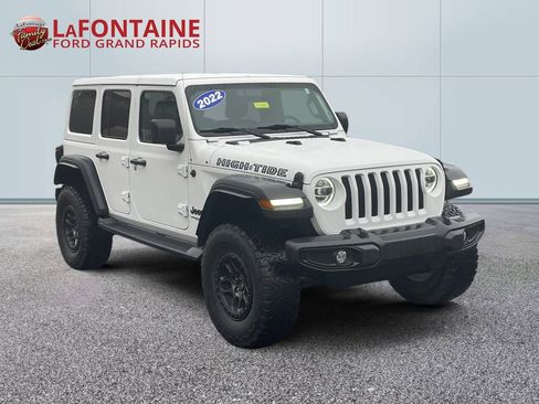 Used 2022 Jeep Wrangler Unlimited Sport image 3