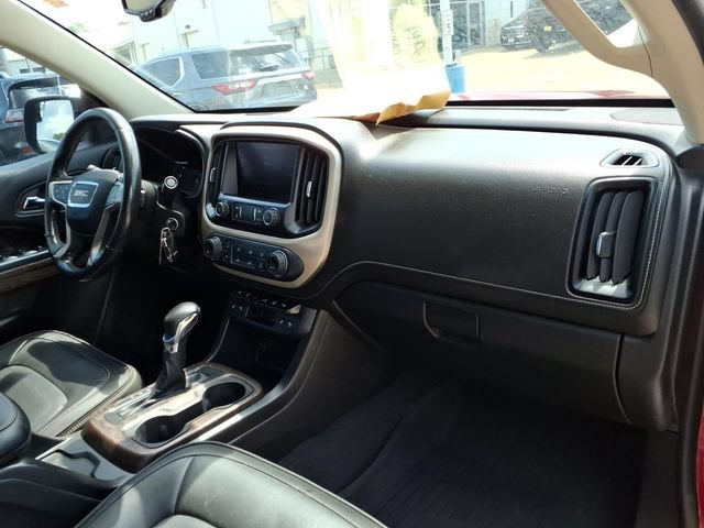 Used 2022 GMC Canyon Denali RWD image 17