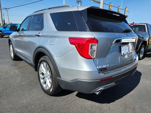 Used 2024 Ford Explorer Limited image 7
