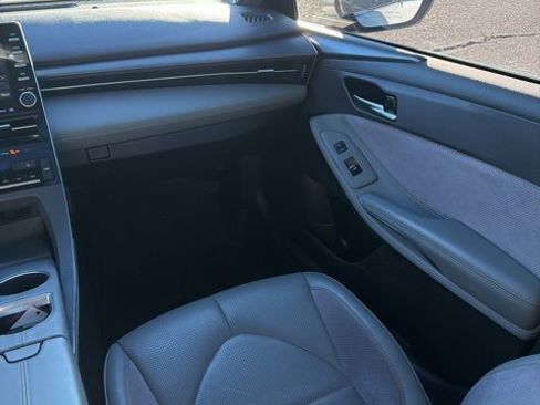 Certified 2019 Toyota Avalon XSE image 14