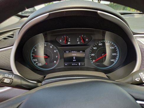 Used 2024 Chevrolet Malibu LT FWD image 24