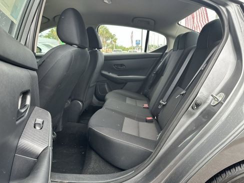 Used 2024 Nissan Sentra SV image 18