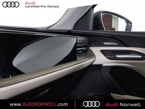 Certified 2025 Audi Q5 Premium AWD/4WD image 8