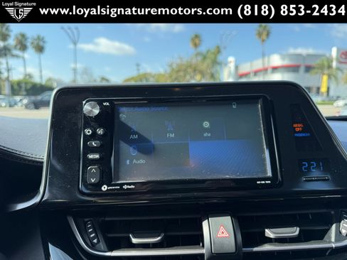 Used 2018 Toyota C-HR XLE image 22