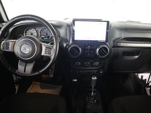 Used 2017 Jeep Wrangler Unlimited Sport image 19