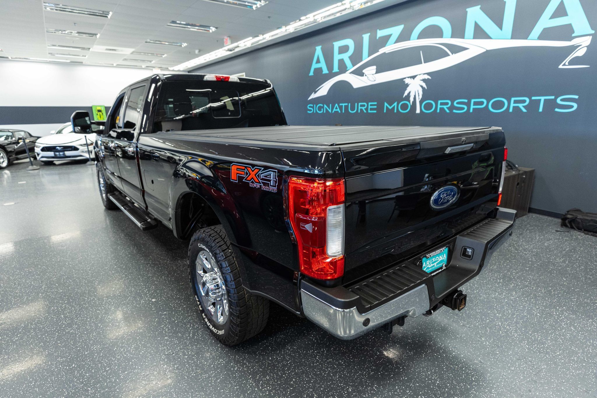 Used 2017 Ford F350 Lariat w/ Chrome Package AWD/4WD image 8