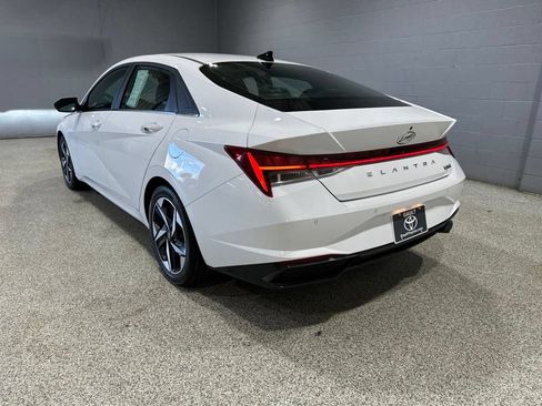Used 2023 Hyundai Elantra Limited FWD image 6