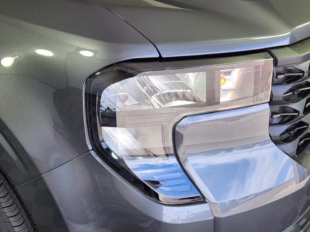 New 2026 Ford Maverick XLT w/ XLT Luxury Package FWD image 11