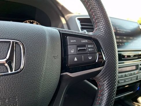 Used 2025 Honda Ridgeline Black Edition image 23