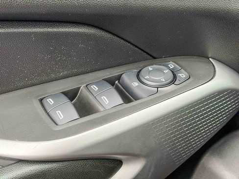 Used 2024 Chevrolet Trax LS image 42