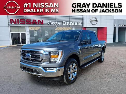 Used 2021 Ford F150 XLT w/ Equipment Group 302A High AWD/4WD image 3