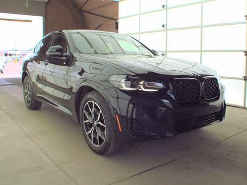 Used 2025 BMW X4 xDrive30i w/ Premium Package AWD/4WD image 4
