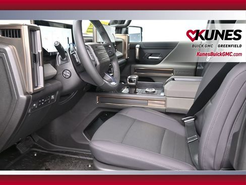 New 2025 GMC Hummer EV 2X w/ LPO, Sport Package AWD/4WD image 13