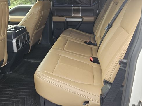 Certified 2022 Ford F250 Lariat w/ Lariat Ultimate Package image 4