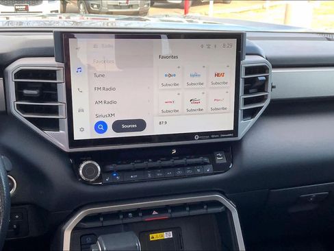 Used 2024 Toyota Tundra Limited image 6