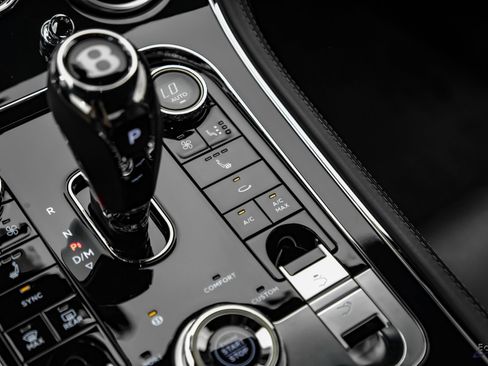Used 2022 Bentley Continental GT AWD/4WD image 56
