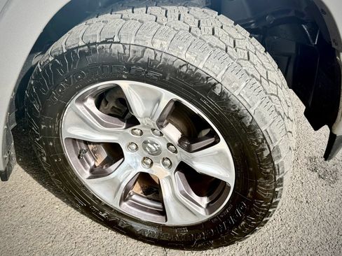 Used 2019 RAM 1500 Laramie AWD/4WD image 51