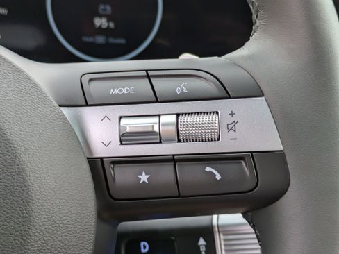 New 2026 Hyundai Tucson Limited image 23