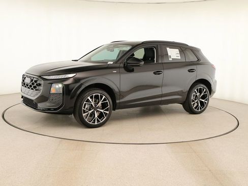 New 2026 Audi Q3 quattro 2.0T image 13