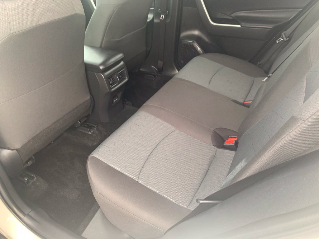 Used 2025 Toyota RAV4 XLE AWD/4WD image 17