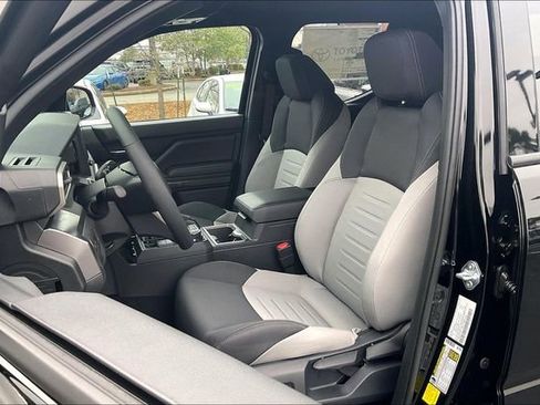 New 2026 Toyota Tacoma TRD Off-Road AWD/4WD image 9