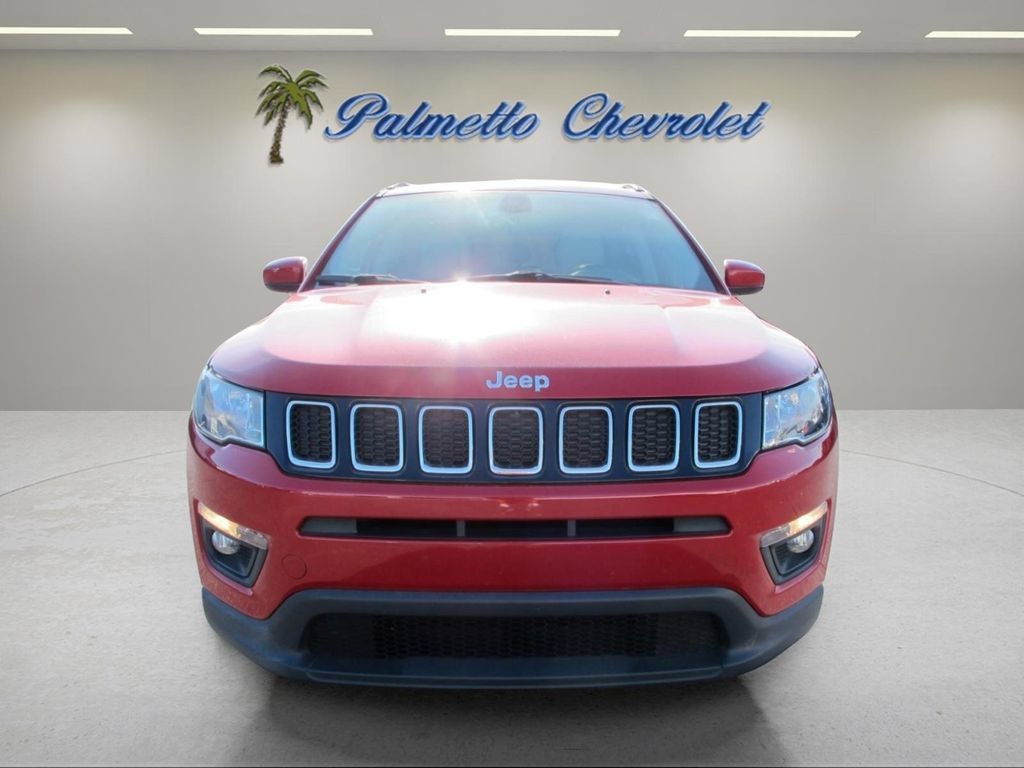 Used 2018 Jeep Compass Latitude w/ Popular Equipment Group FWD image 7