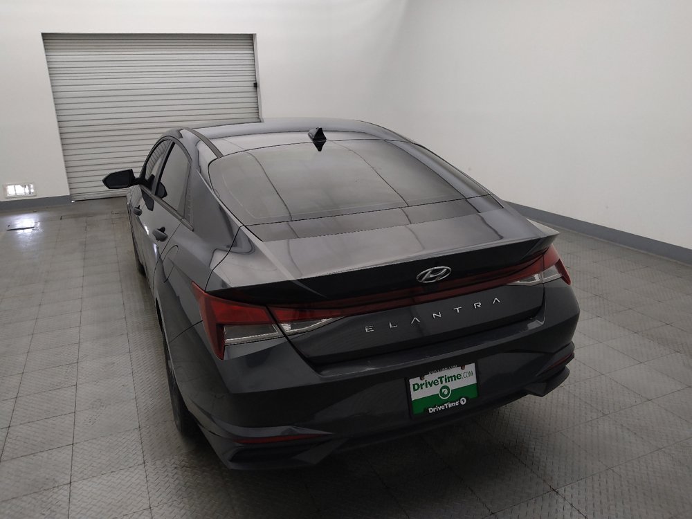 Used 2021 Hyundai Elantra SEL w/ Convenience Package FWD image 6