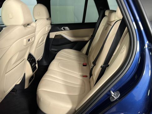 Used 2022 BMW X5 xDrive40i w/ Premium Package AWD/4WD image 26