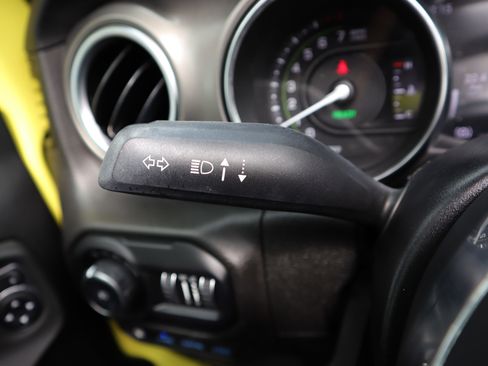 Used 2022 Jeep Wrangler Unlimited Rubicon 4xe w/ Cold Weather Group image 25