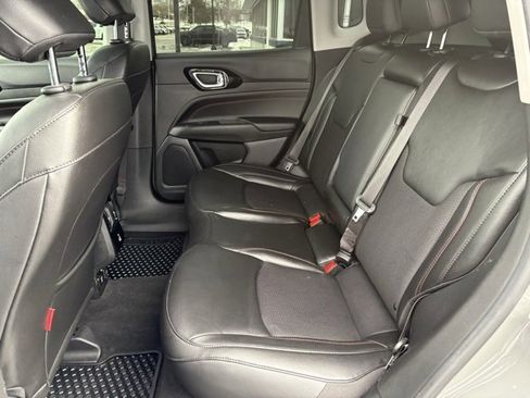 Used 2022 Jeep Compass Trailhawk w/ Trailhawk Convenience Group image 18