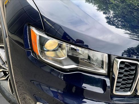 Used 2018 Jeep Grand Cherokee Limited AWD/4WD image 26